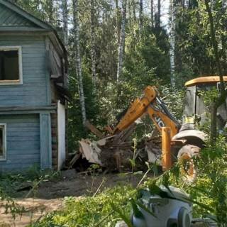 Демонтаж деревянного дома в СНТ Березовая Роща