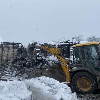 Демонтаж дома зимой в Татищево